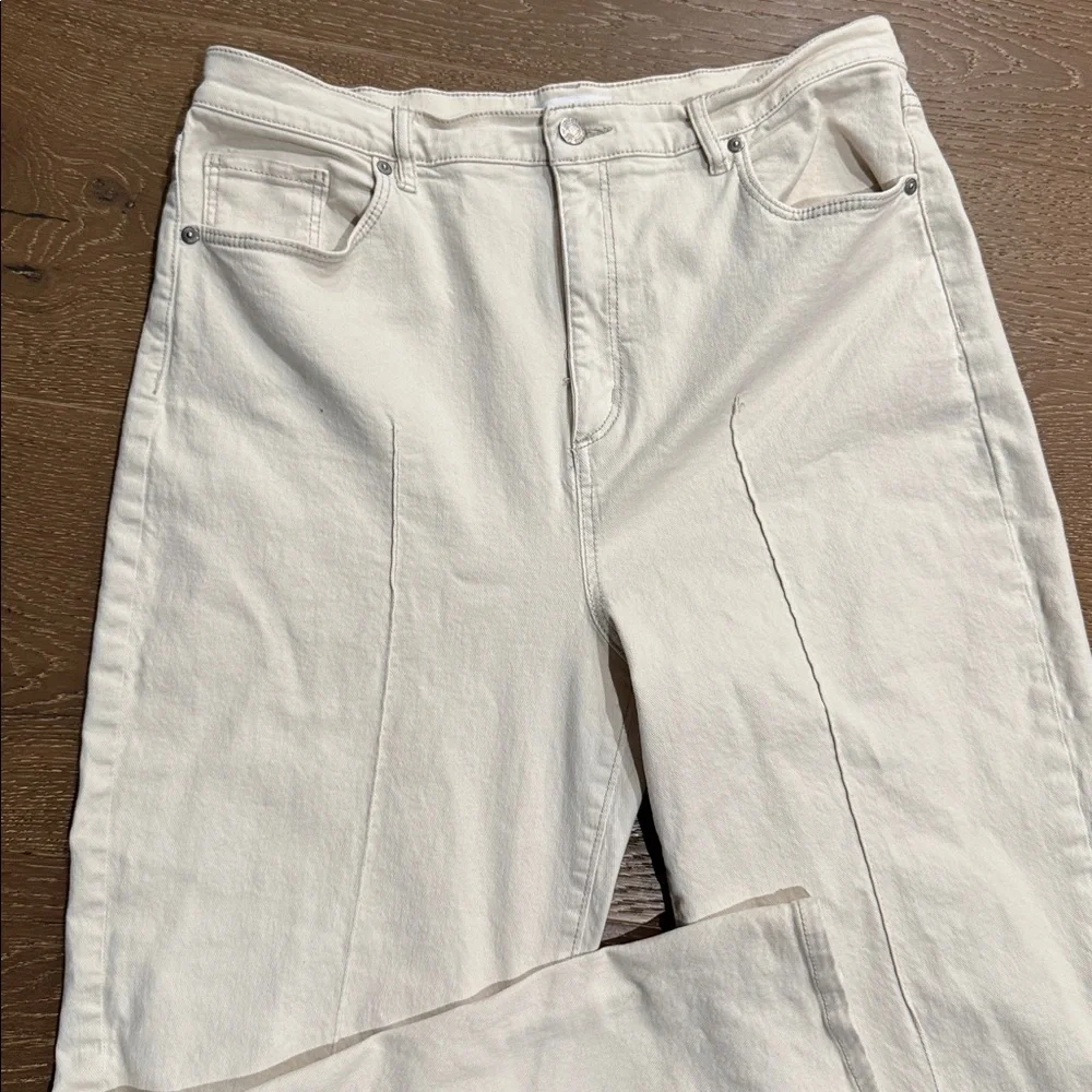 LOFT Straight Leg Pants Beige Cream Stretch Size 14 Neutral Capsule Wardrobe - Picture 4 of 7